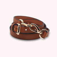 bandoulière réglable en cuir grainé marron camel à mousquetons dorés, lanière de sac à mousquetons, sangle cuir pour sac réglable